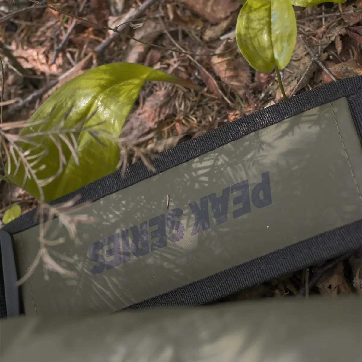 PEAK SERIES - OUTFITTER DRYPAK FLOAT CASE Drypak Bag 3730F623-6B67-4202-9495-87D749CA34E9 Nature Tracks - Dark green