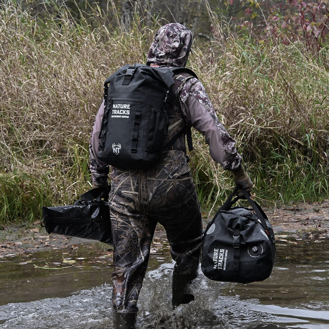 PEAK SERIES - RANGE ROVER DRYPAK DUFFEL 40L Drypak Bag NATURE_TRACKS_Nature Tracks - Black