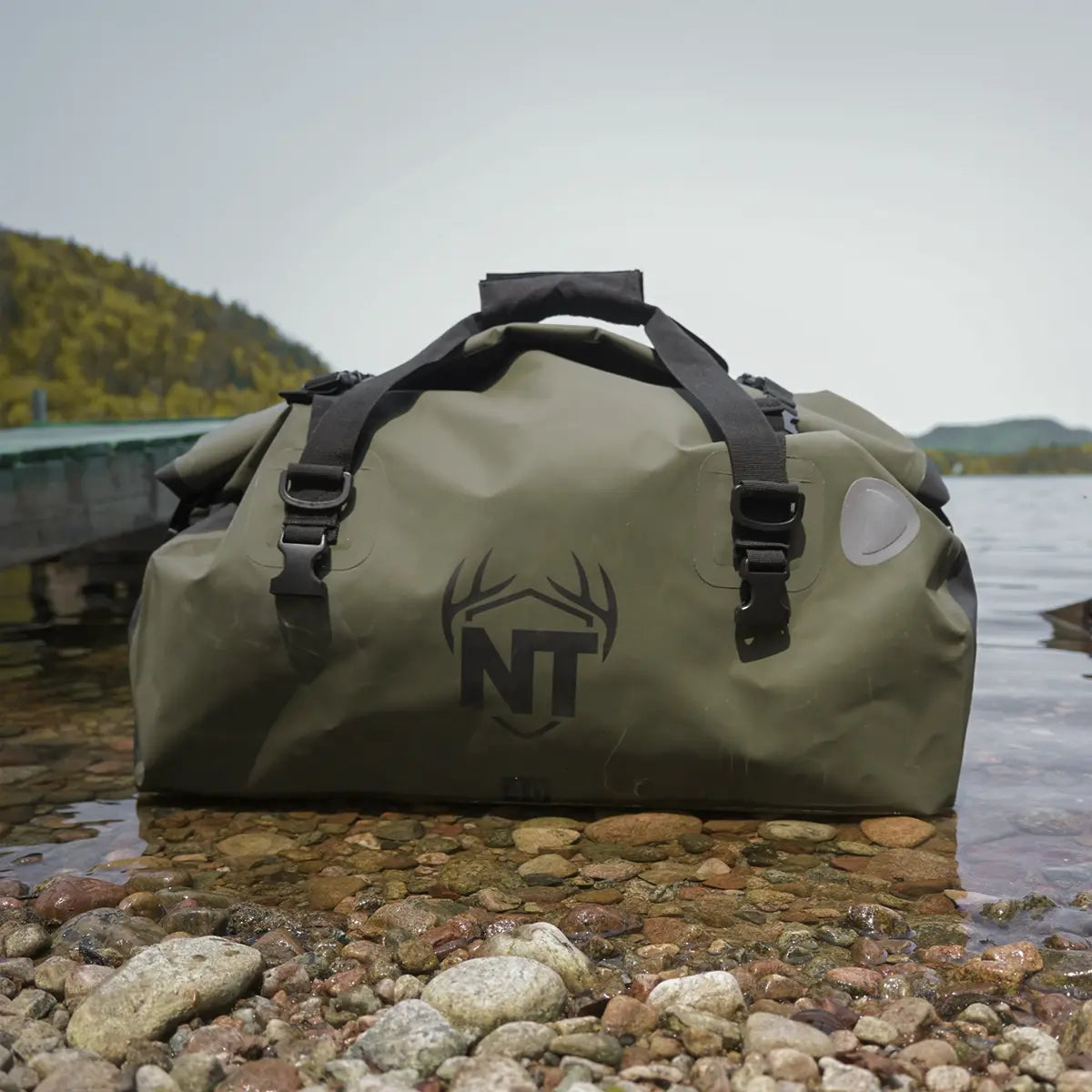 PEAK SERIES - RANGE ROVER DRYPAK DUFFEL 80L Drypak Bag NATURE_TRACKS_CANADA_WATERPROOP_WEEKENDER_BAG_SQUARE_4 Nature Tracks - Dark Green
