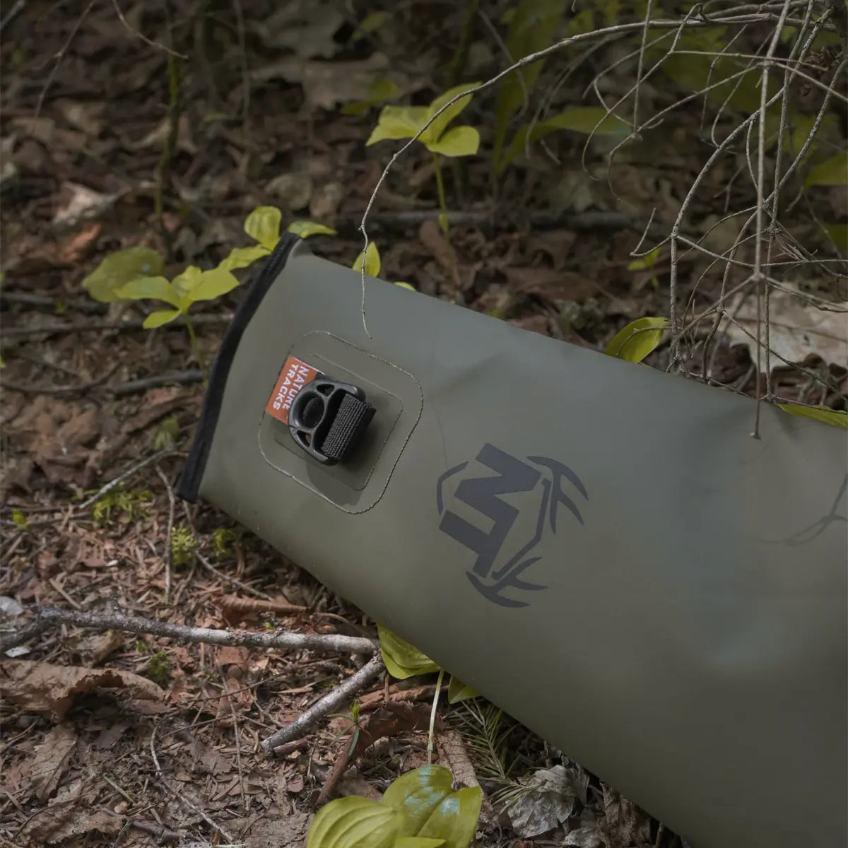 PEAK SERIES - OUTFITTER DRYPAK FLOAT CASE Drypak Bag D30EFE8F-9077-4F0F-B64F-9EA87BFA48F8 Nature Tracks - Dark green